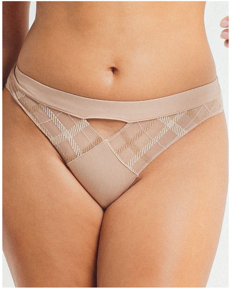 Brief Louisa Bracq Albanach (Chair)