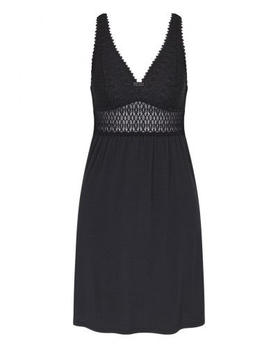 Nightdress Triumph Aura Spotlight (Black)