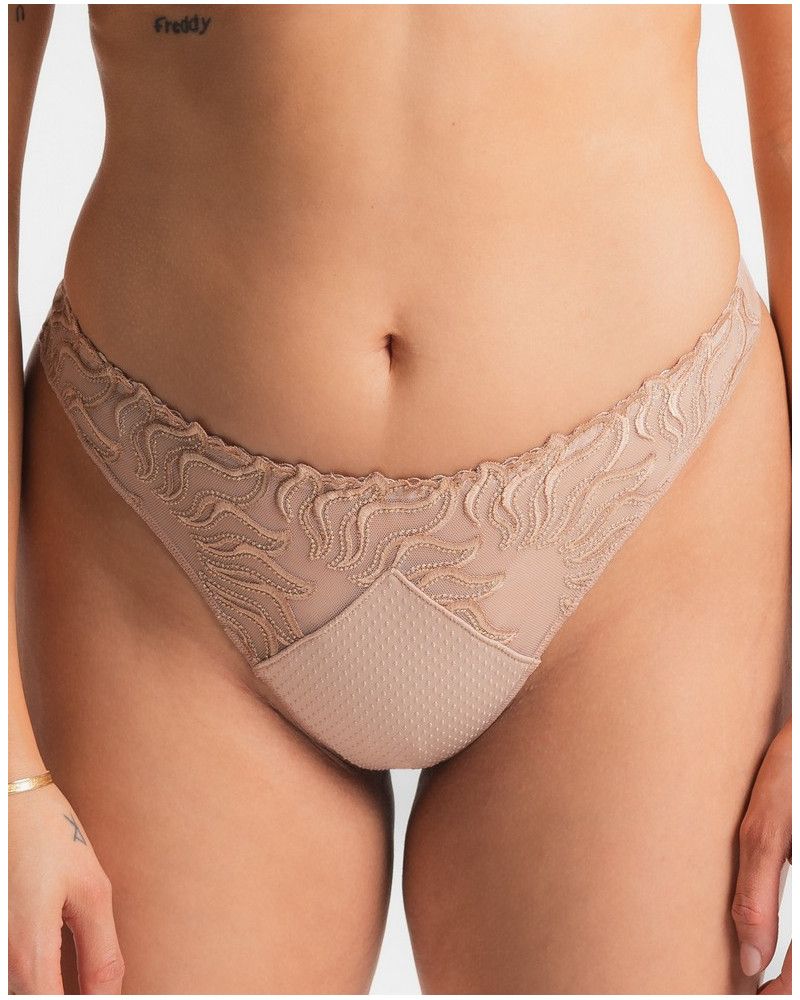 Thong Louisa Bracq Esperanza (Chair)