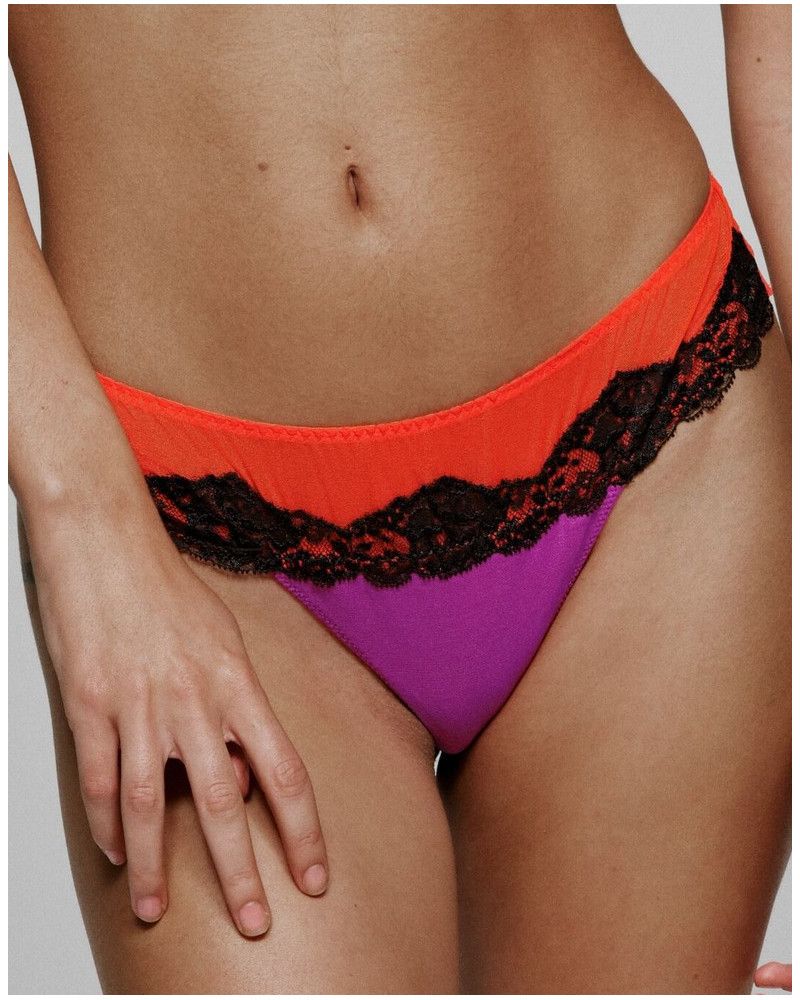 Thong Sarda Bremer (Hot Lava)