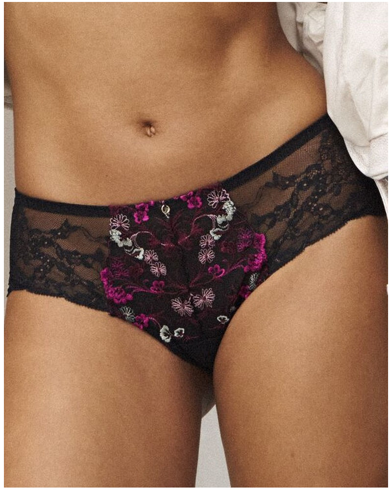 Hipster Triumph Sensual Spotlight (Black)
