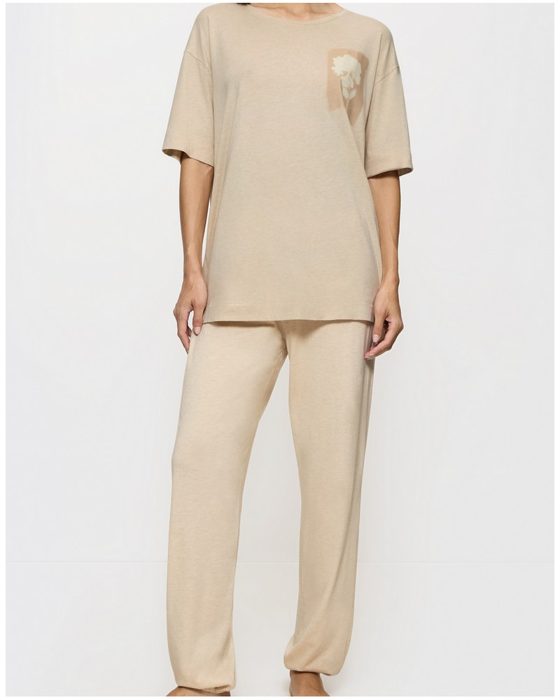 Ensemble de pyjama oversize Nuit Triumph (Skin-Light Comb)