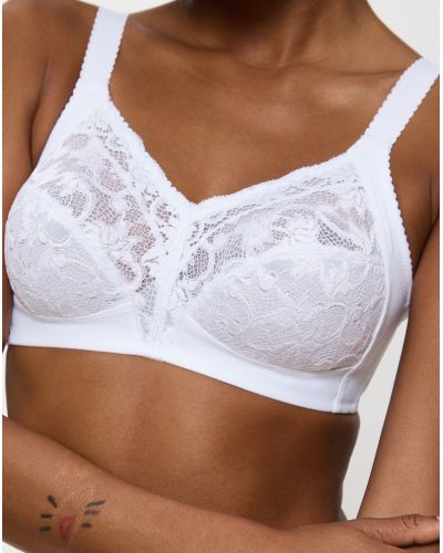 Soft cup bra Delicate Doreen Triumph