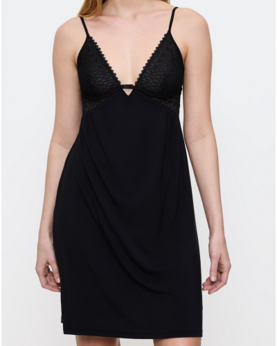 Nightdress Triumph Aura Spotlight Modal (Black)