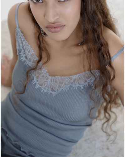 Ribbed tank top in wool and silk with Chantilly lace Oscalito 7641(Zucchero)