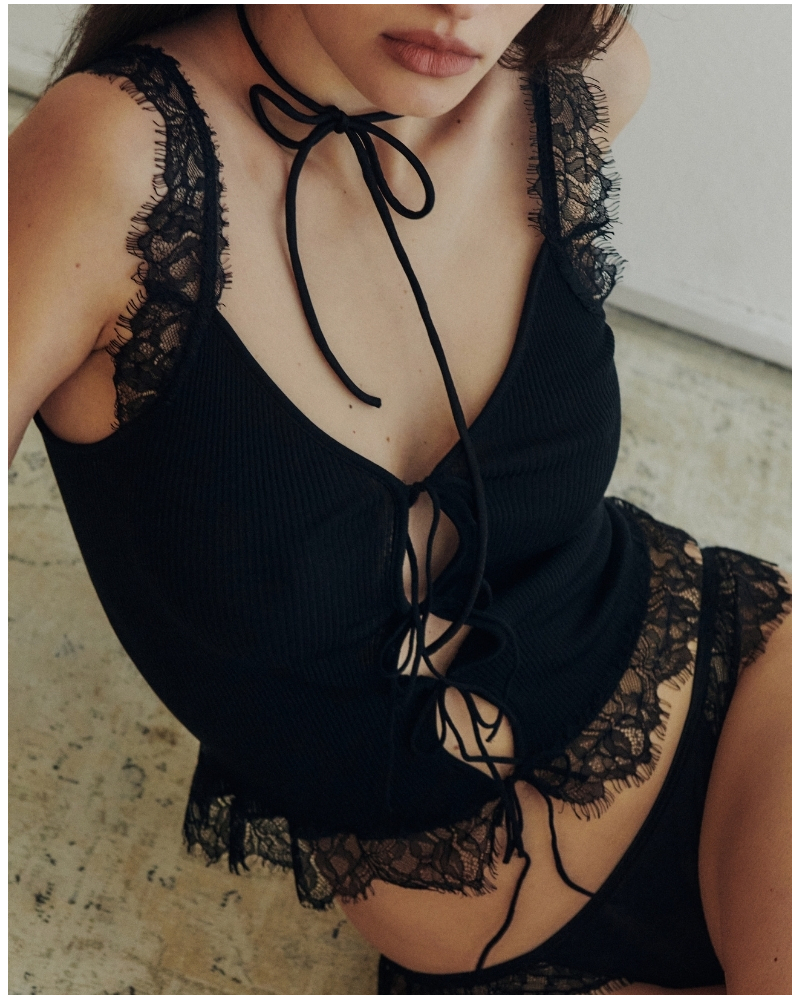 Ribbed top with wool and silk lace Chantilly Oscalito 7640 (Black)