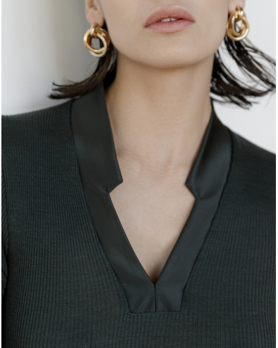 Ribbed V-neck blouse wool and silk satin border Oscalito 6341 (Bosco)