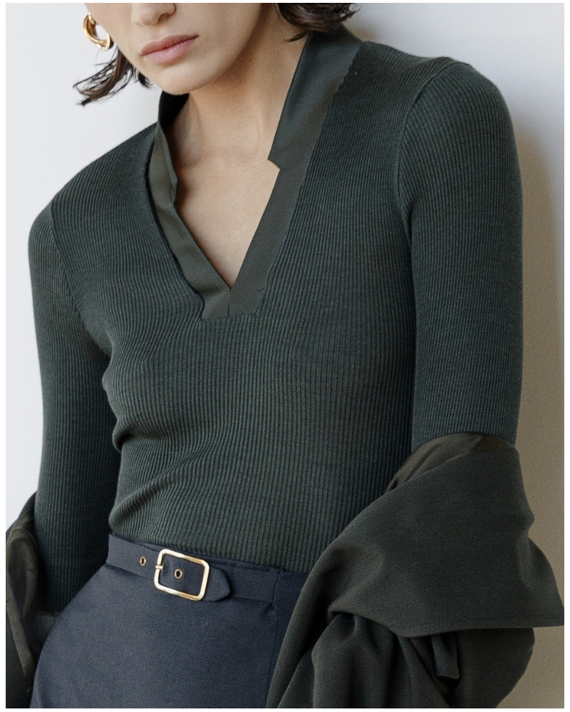 Ribbed V-neck blouse wool and silk satin border Oscalito 6341 (Bosco)