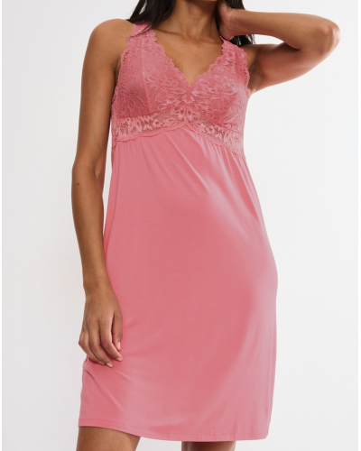 Triumph nightdress (Cherry Rose)