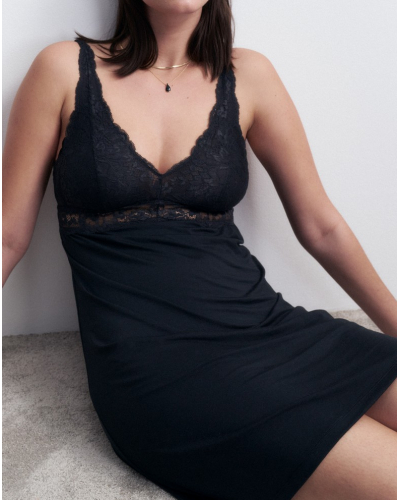 Triumph nightdress (Black)