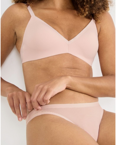 Sujetador sin aros push-up Zero Feel Air (Cherry Pink)