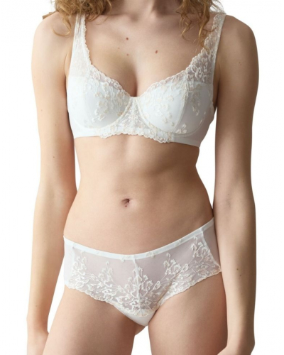 Hipster Triumph Amourette Berry (Silk White)
