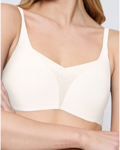 Sostén Triumph Shape Smart (Ecru Nacre)