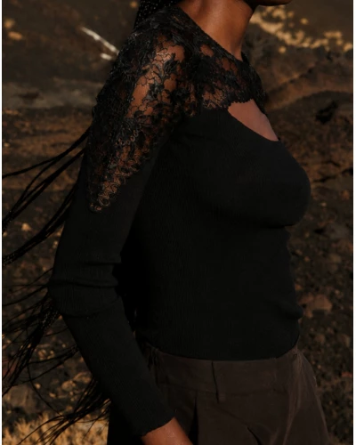 Ribbed long-sleeve wool and silk top with Leavers lace Oscalito 7803 (Black)