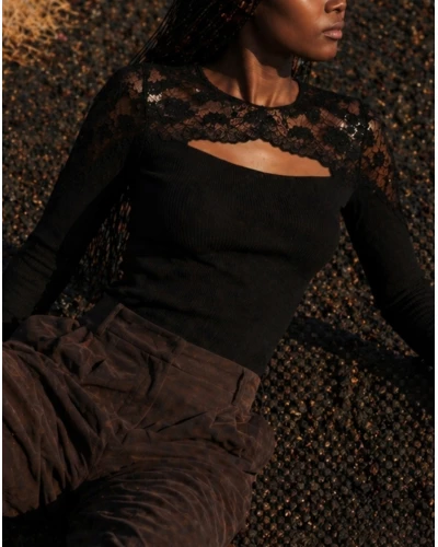 Ribbed long-sleeve wool and silk top with Leavers lace Oscalito 7803 (Black)