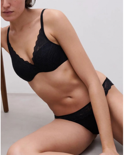 Padded memory envelopping bra Chantelle Floral Touch (Black)