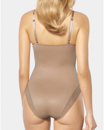 Body armatures Triumph True Shape Sensation (Smooth Skin)