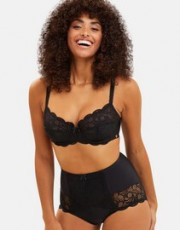 Collection Ariane (Black) of the brand of lingerie Sans Complexe