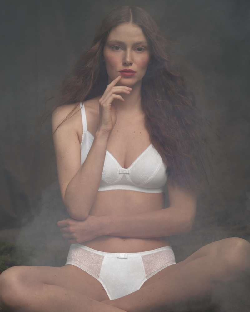 Rosemary - Rosa Faia (Blanco)