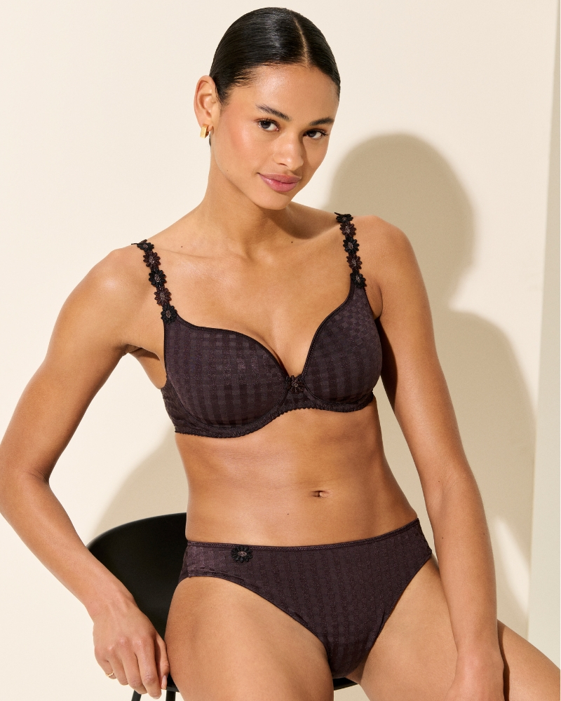 Avero (Sweet Chocolate)